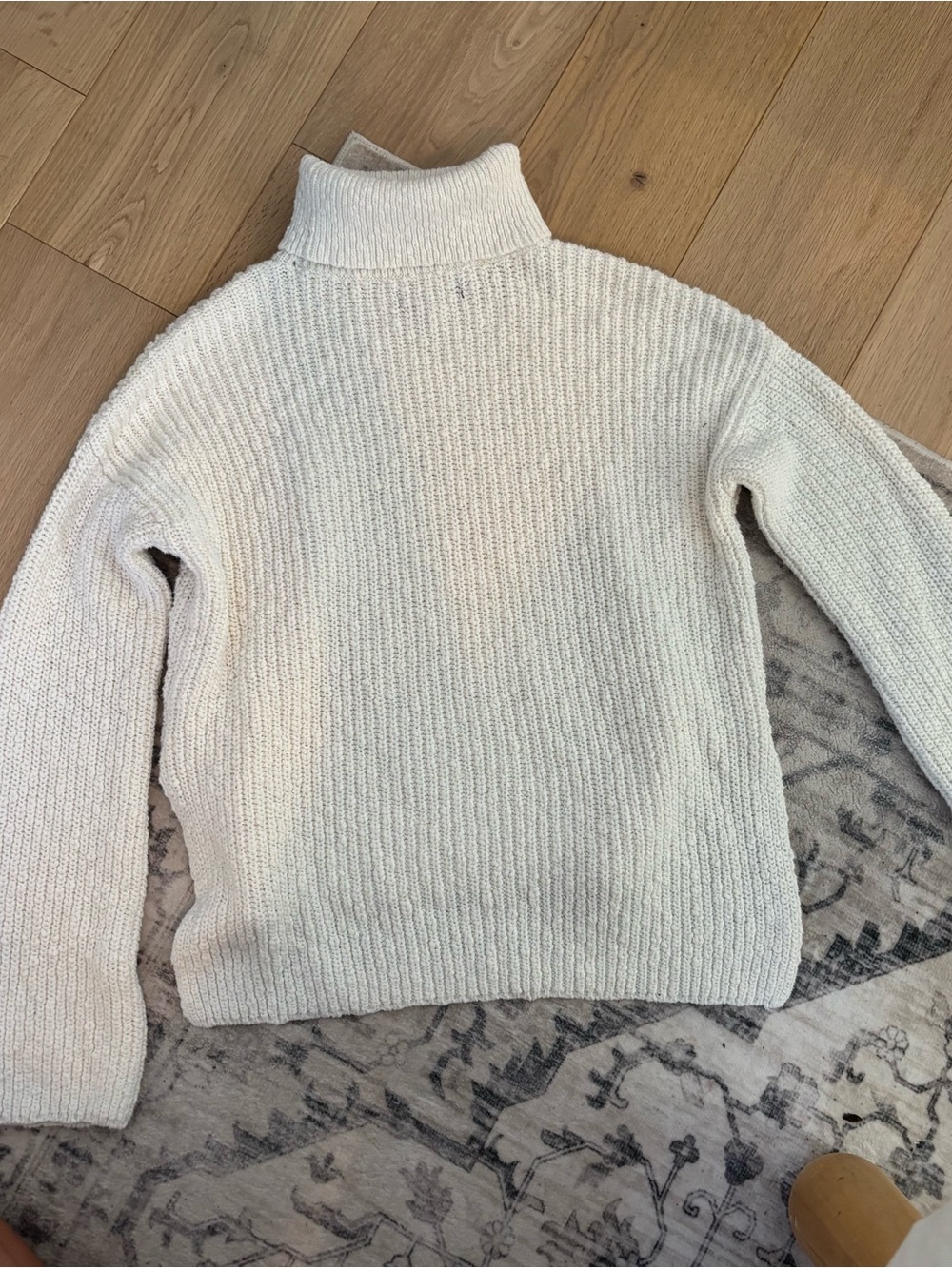 Kendall & Kylie Cream Ribbed Turtleneck Sweater - Picture 3 of 4